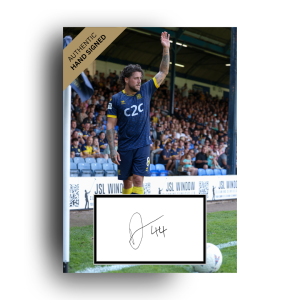 OFFICIAL DARREN OLDAKER SIGNED SOUTHEND PHOTO