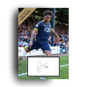 OFFICIAL DARREN OLDAKER SIGNED SOUTHEND PHOTO