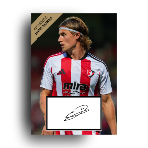 OFFICIAL GEORGE NURSE SIGNED CHELTENHAM TOWN PHOTO