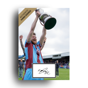 OFFICIAL DANNY WHITEHALL SIGNED SCUNTHORPE UNITED PHOTO